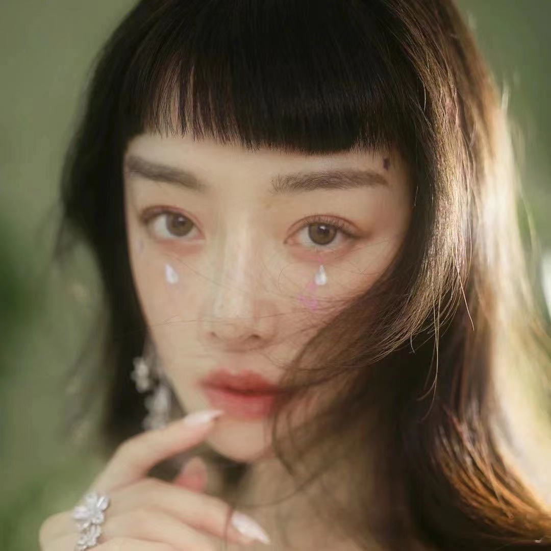 花开惹人媚